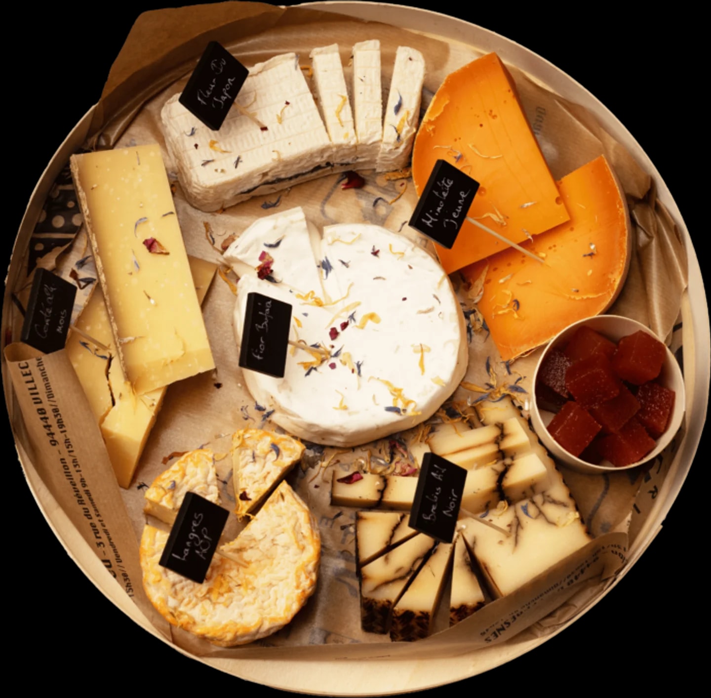 Plateau de fromages et pâte de coing